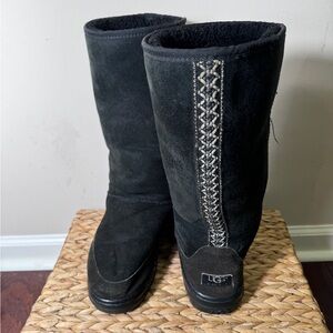 Ugg classic tall boots, black with shearling lining size 10W